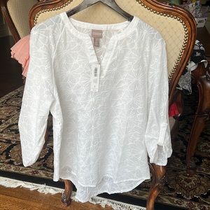New Chicos Hi Low Eyelet Popover Blouse. Size 2 (12/14)